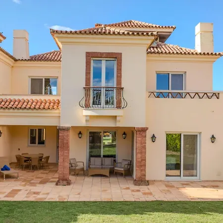 Macy - Monte Rei Villa