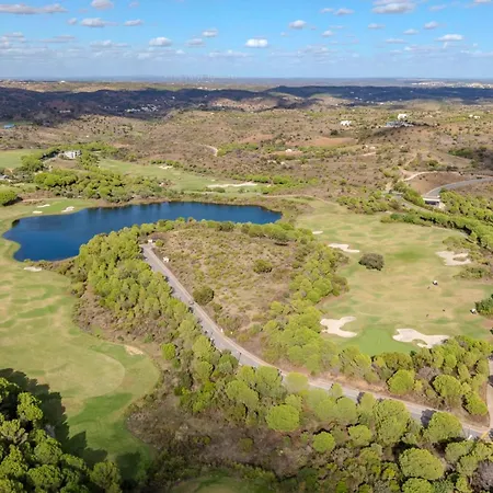 Macy - Monte Rei Villa