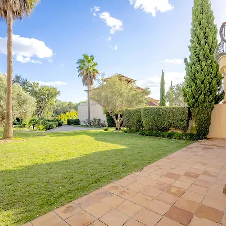 Macy - Monte Rei Villa *