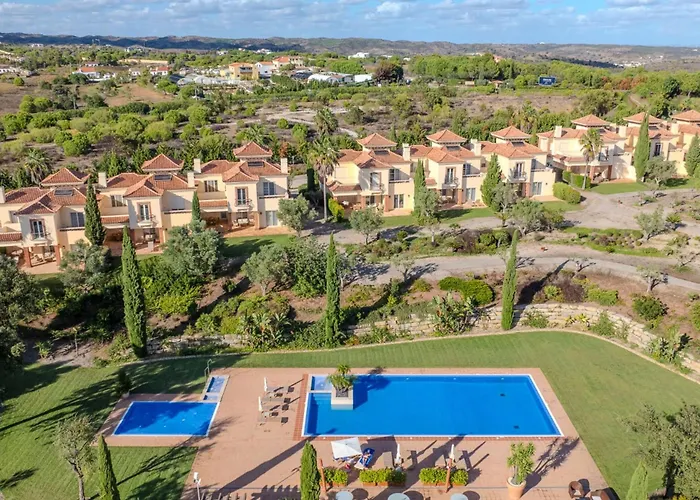 Macy - Monte Rei Villa *