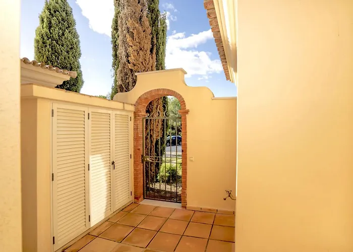 Macy - Monte Rei Villa